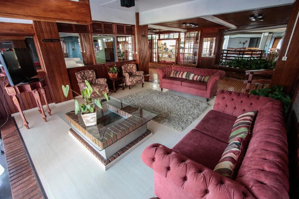 Flat No Residencial Pousada Serrano Centro กรามาโด ภายนอก รูปภาพ